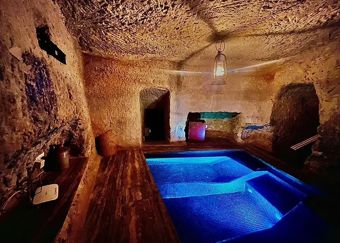 Dreamy Space With Caved Pool Сasa de vacaciones *